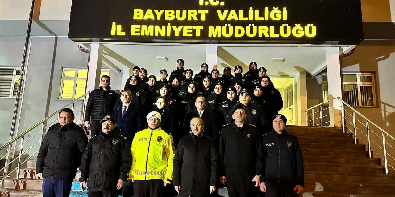 Vali Epcim yeni yıl akşamı görev yapan personelleri ziyaret etti