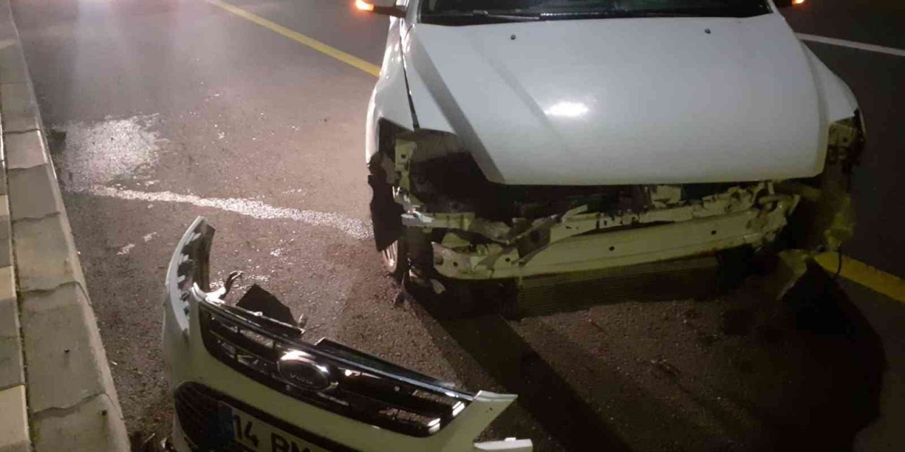 Alkollü sürücü bariyerlere çarptı