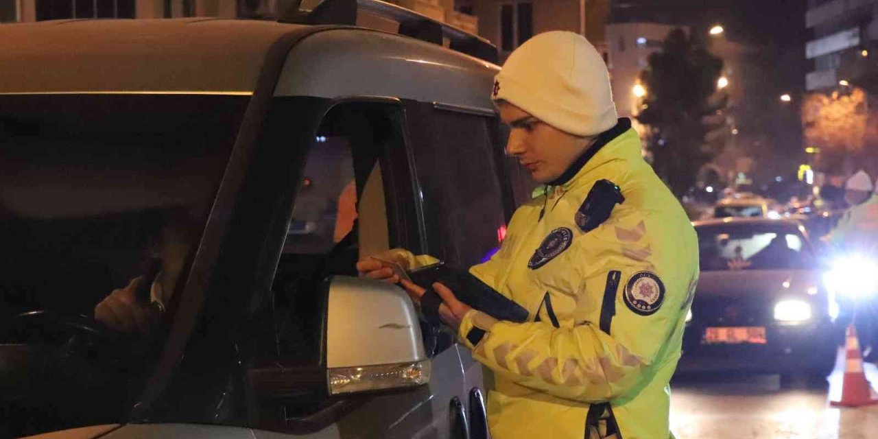 Denizli’de yılbaşı denetimlerinde kuş uçurtulmadı