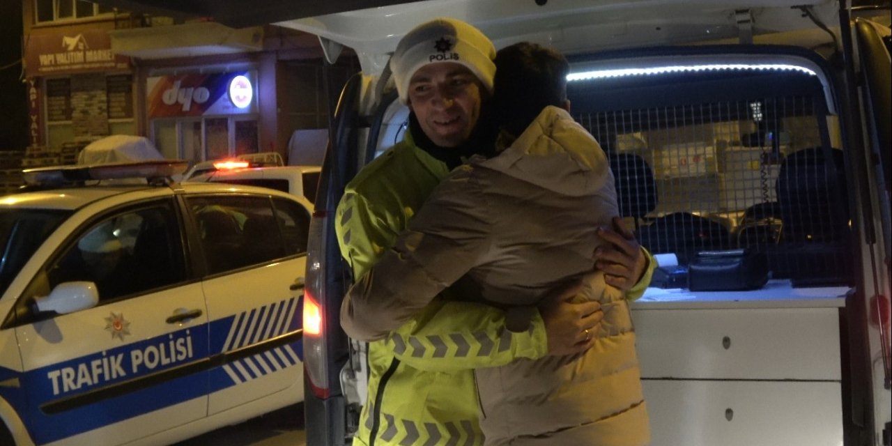 Burdur’da 2023 yılının ilk trafik cezasını yiyen sürücü: "Eşeklik ettik, keşke yürüyerek gitseydik"