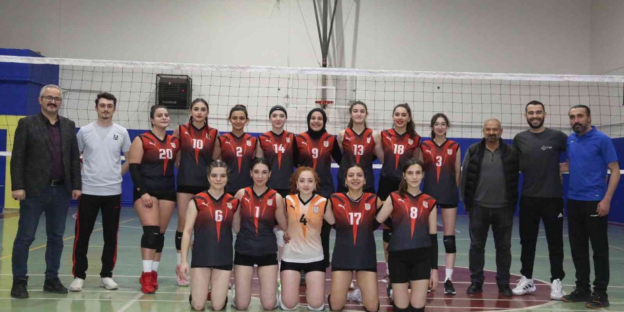 İl Özel İdarespor voleybol takımı galibiyete odaklandı