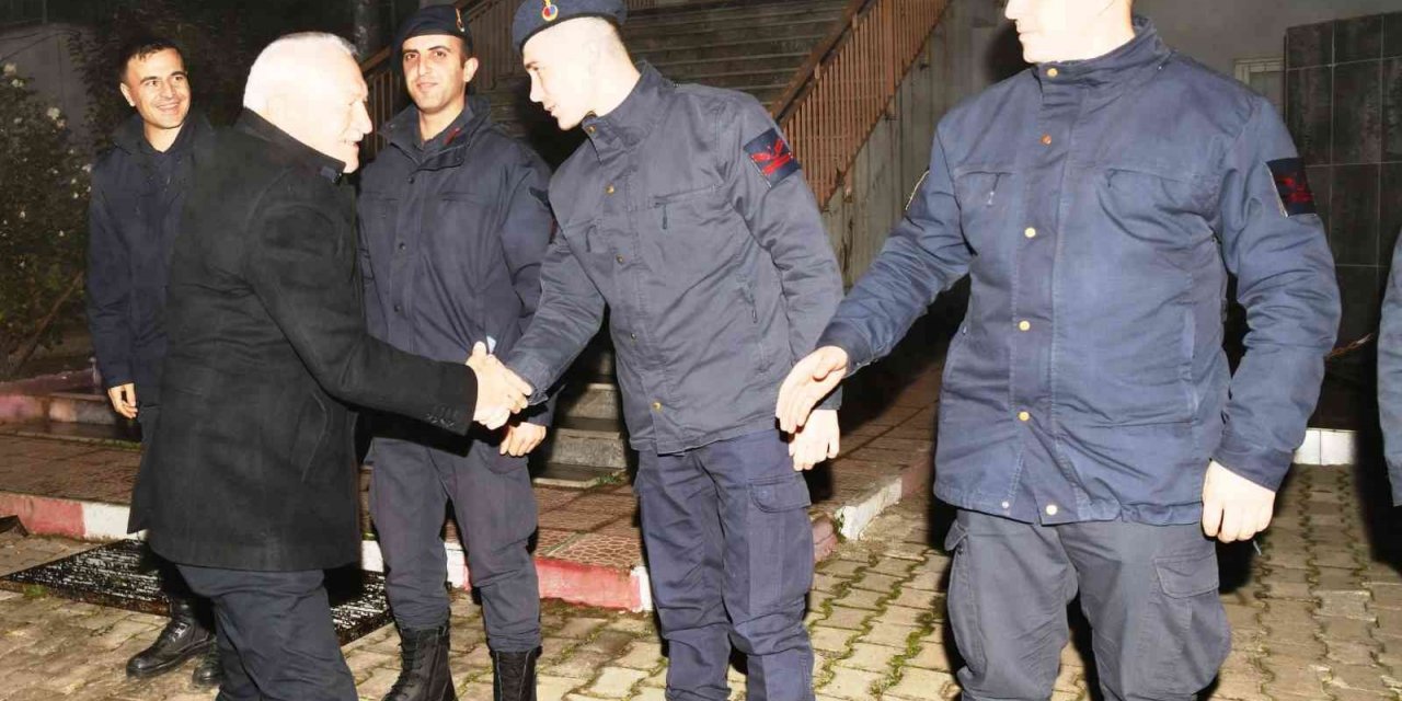 Başkan Yılmaz, yeni yıl gecesinde kurum ziyaretleri yaptı