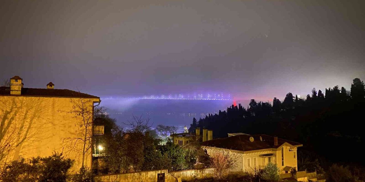 İstanbul Anadolu Yakası’nda yoğun sis etkili oldu