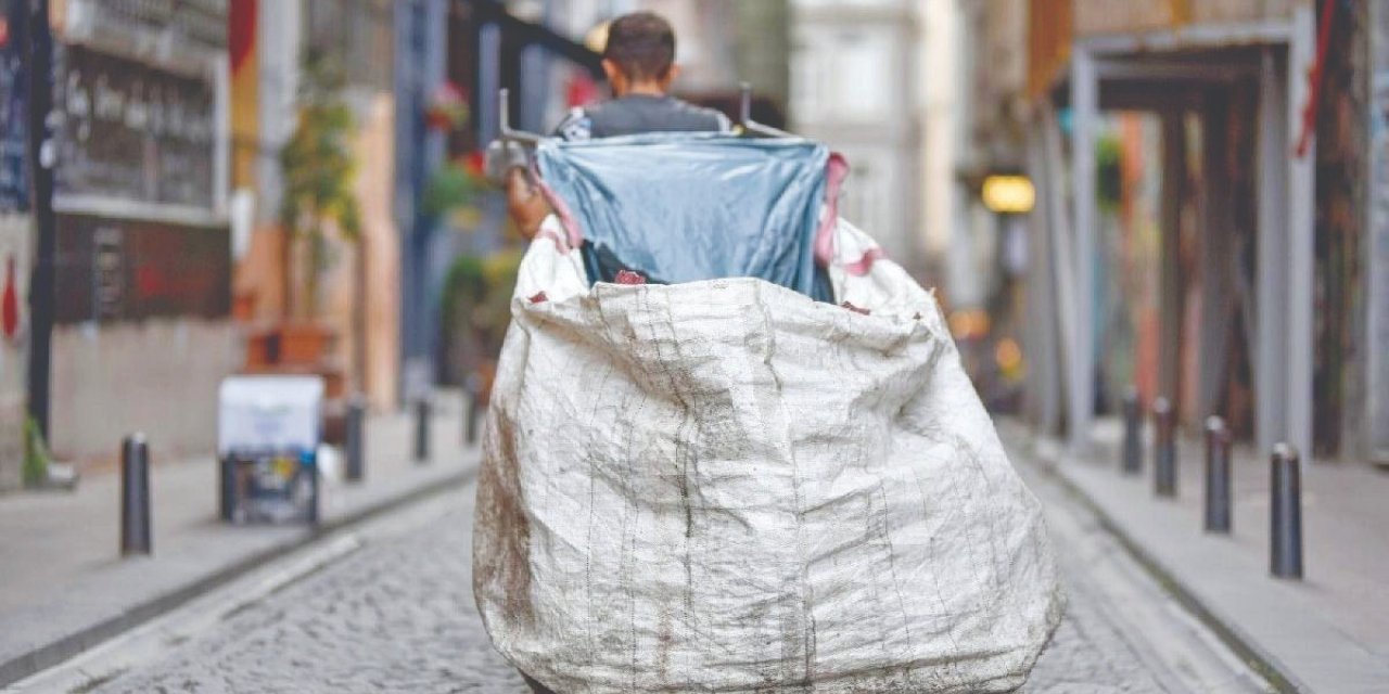 Çöp toplayıcılarında artan cilt hastalıkları, bulaşıcı enfeksiyona dönüşüyor