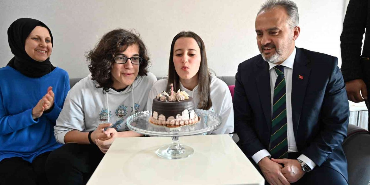 Çölyak hastalarına doğum günü sürprizi