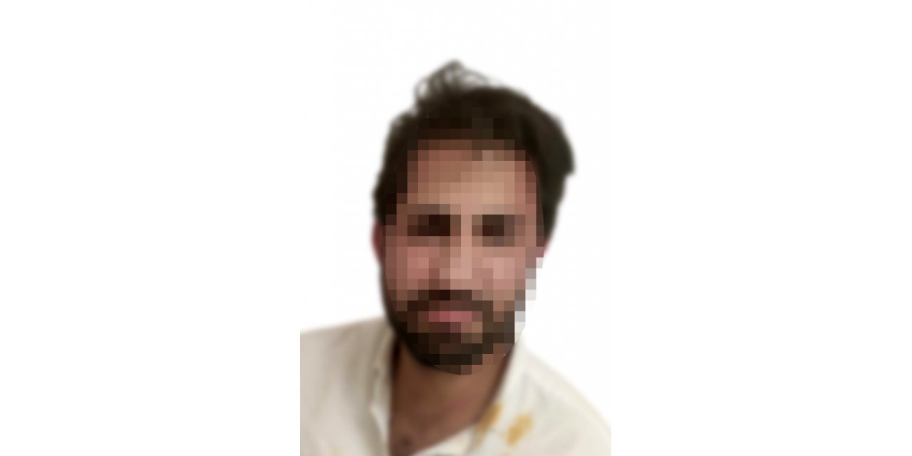 Fatih’te gasp şüphelisi polisten kaçmaya çalışırken kaza yaptı: O anlar kameraya yansıdı