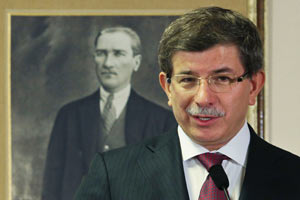 Davutoğlu Ermenileri uyardı