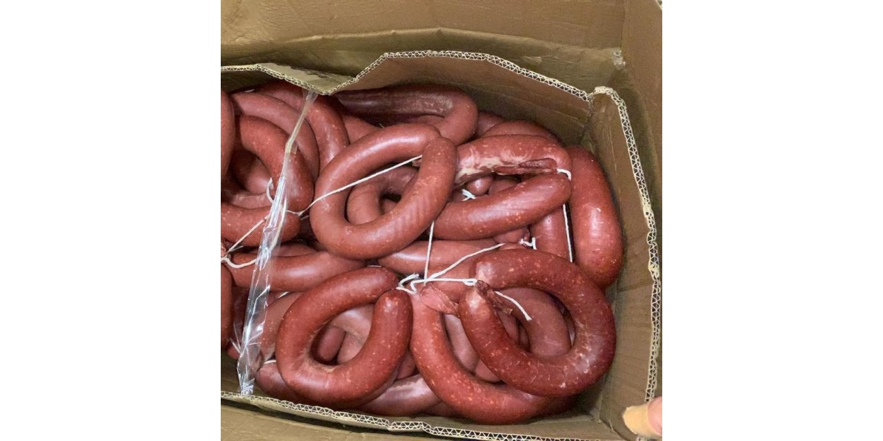 Menteşe otogarında menşei belli olmayan 305 kilo sucuk ele geçirildi