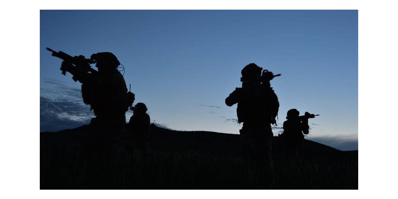 Taciz ateşi açan 10 PKK /YPG’li terörist etkisiz hale getirildi