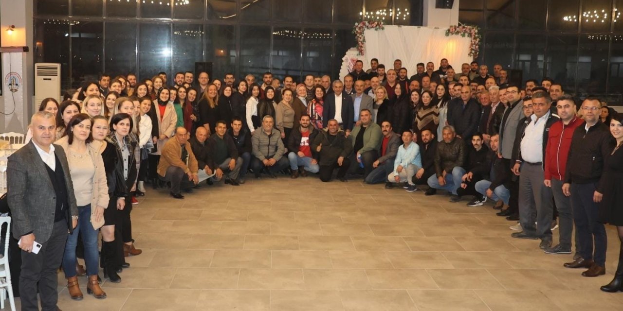 Başkan Kaplan, yeni yıl yemeğinde personeli ile buluştu