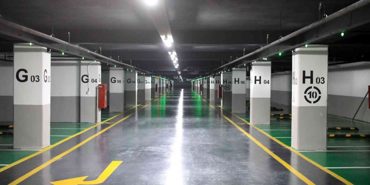 Cumhuriyet Meydanı Yer Altı Otoparkı hizmete açılıyor