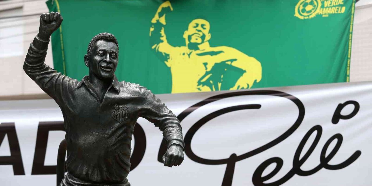 Brezilya Pele’ye veda ediyor