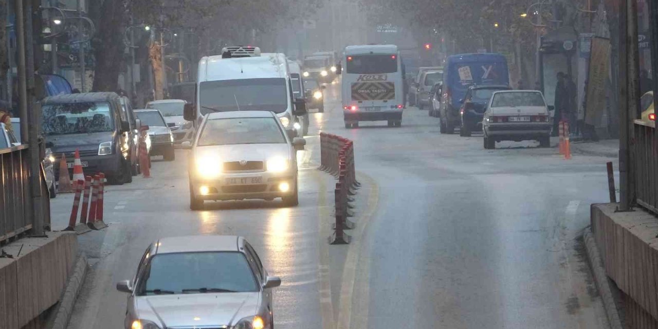 Malatya’da sis etkisini sürdürüyor