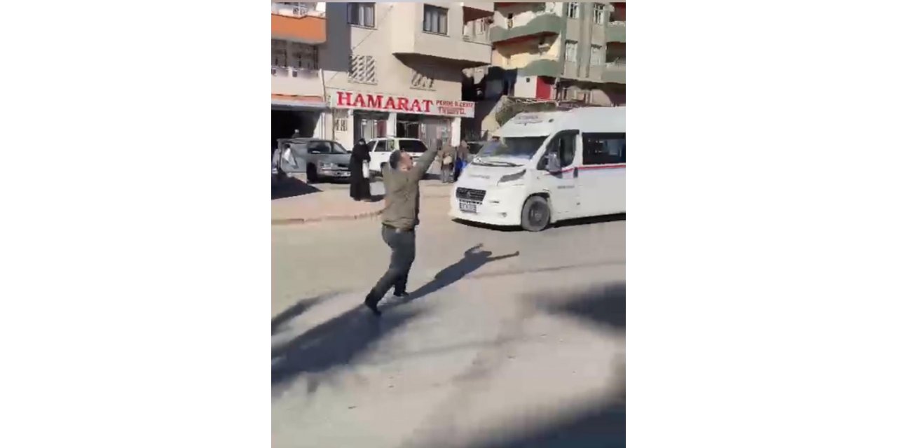 Vatandaş kamerası her şeyi kaydetti: Ölen minibüsçünün kavga ve vurulma anları yer aldı