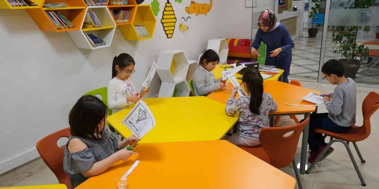 Altındağ Belediyesinden ’Binamı Kütüphaneye Taşıyorum’ projesi