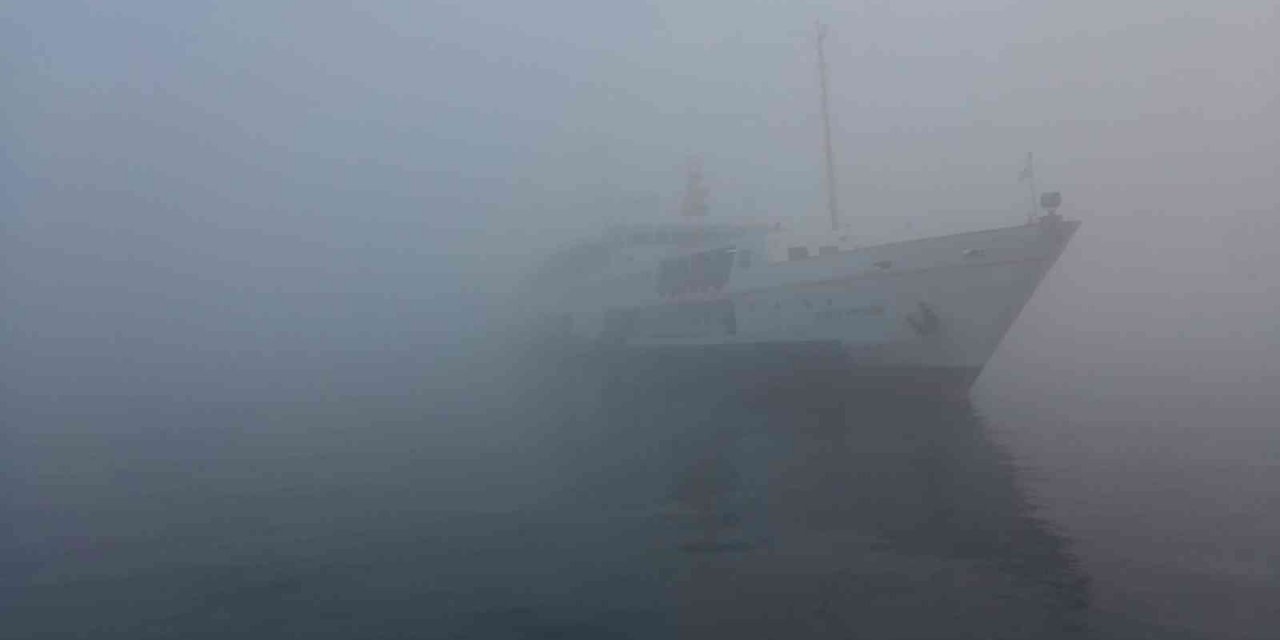 Sis Adalar’ı esir aldı