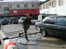 Oto yıkamacıların işi açıldı