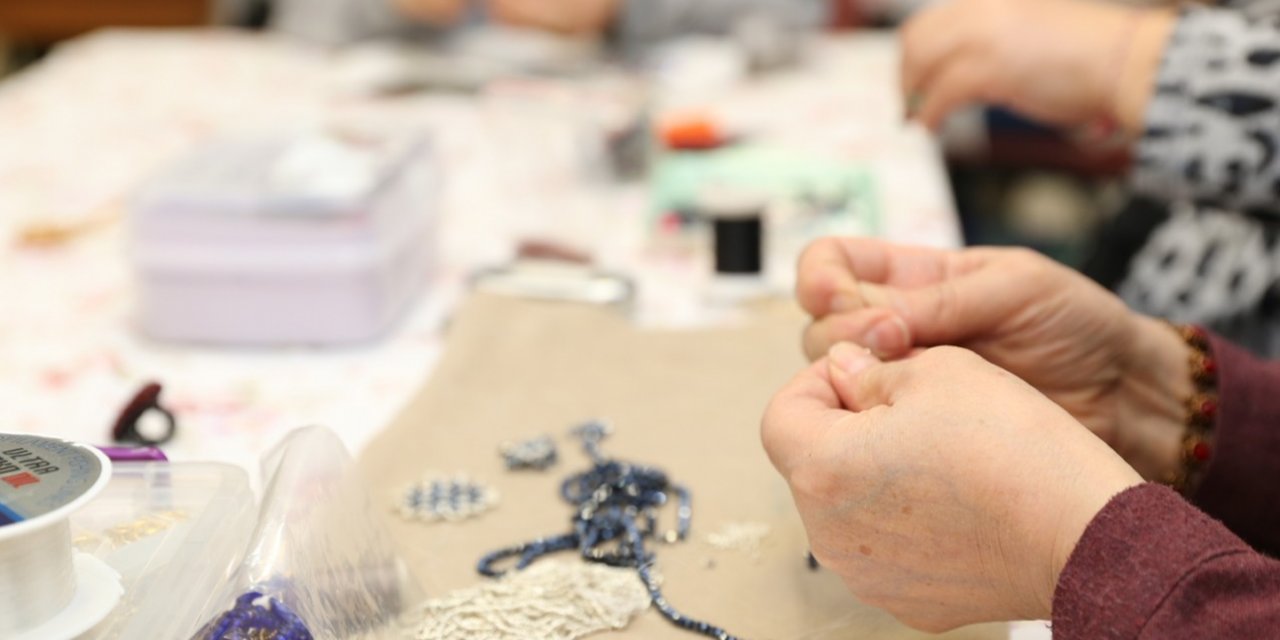 Küçükçekmece Belediyesi Sanat ve Meslek Kursları devam ediyor