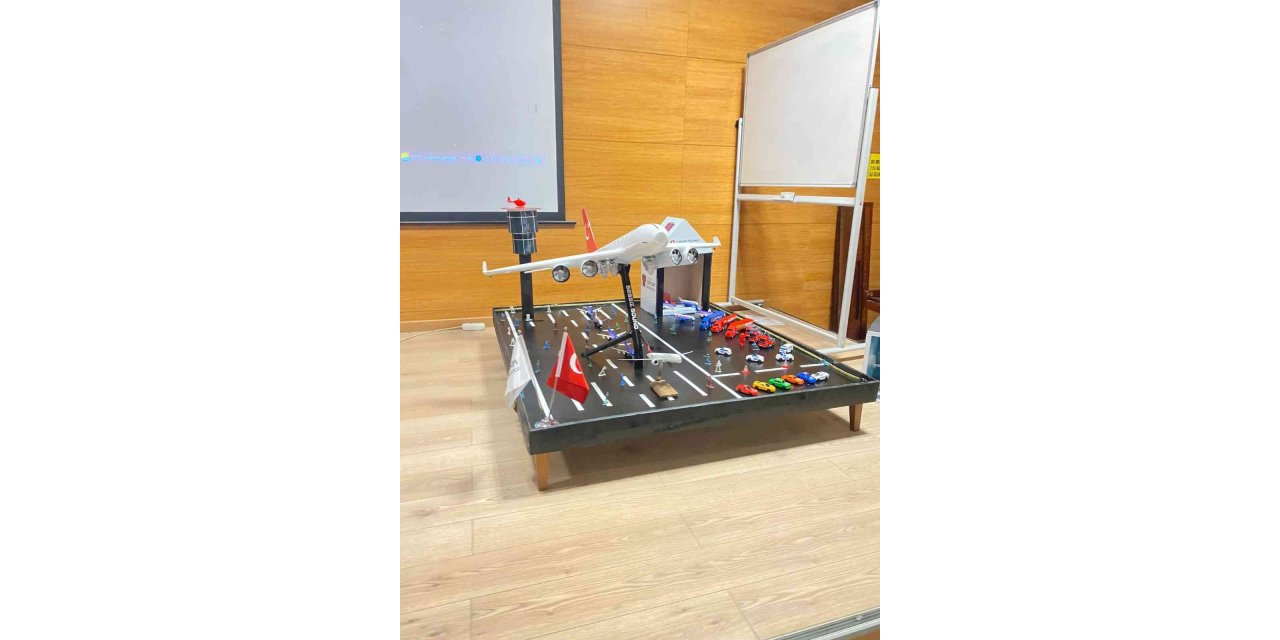 Atık malzemelerden havalimanı tasarlandı