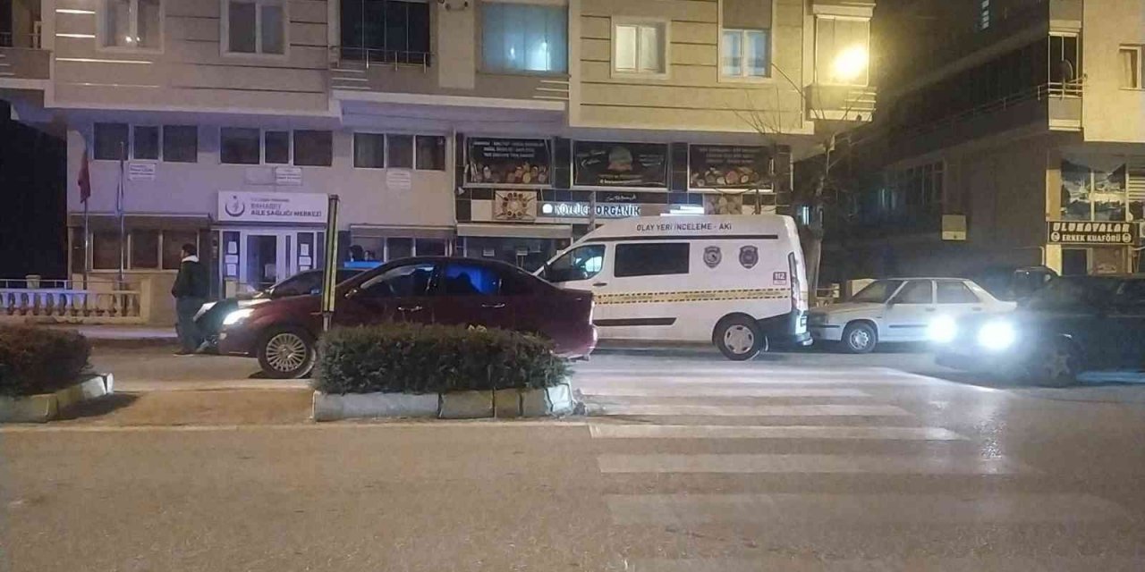 Aracında kalp krizi geçiren taksi şoförü hayatını kaybetti