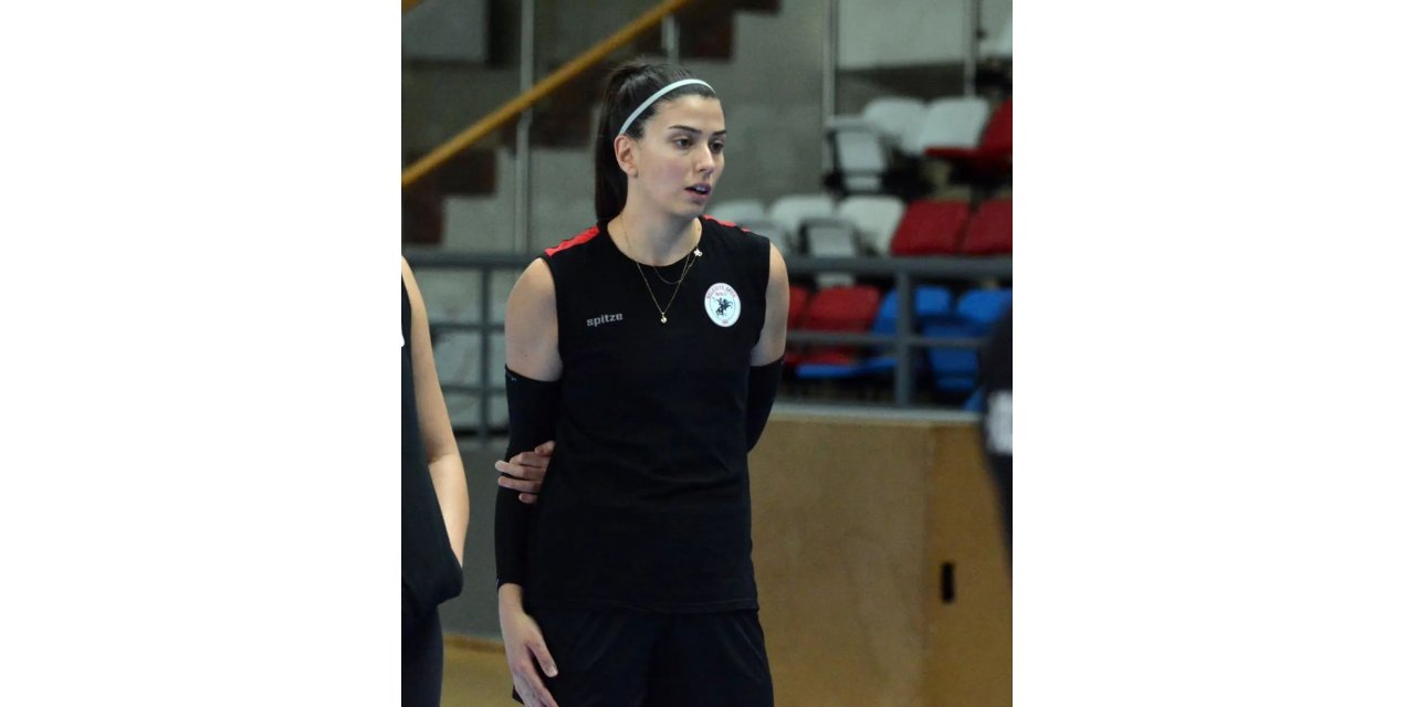 Bolu Belediyespor, Ceren Kestirengöz Kapucu ile yollarını ayırdı