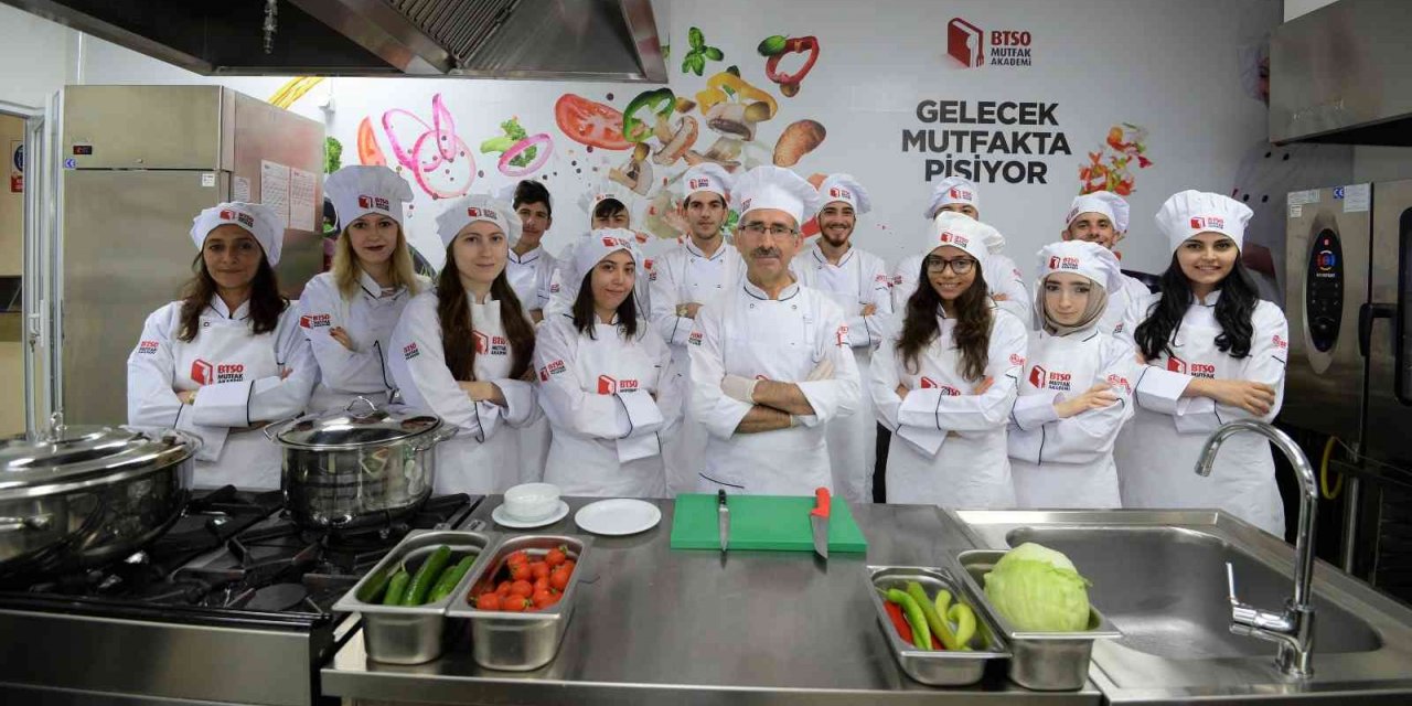 BTSO Mutfak Akademi’de yeni dönem eğitimleri başlıyor