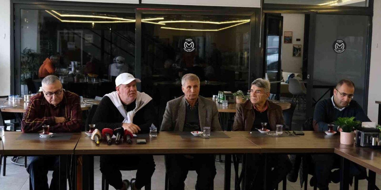 Teknik Direktör Levent Eriş ilk yarıyı değerlendirdi