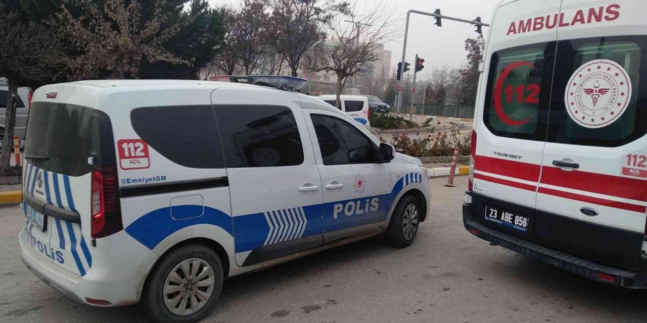 Elazığ’da bıçaklı kavga: 1 yaralı