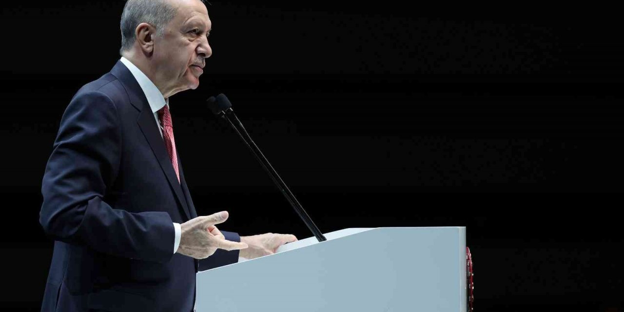 Cumhurbaşkanı Erdoğan: "Kırık dökük masaların ayak oyunları Türkiye Yüzyılı menziline varmamıza mani olamayacaktır"