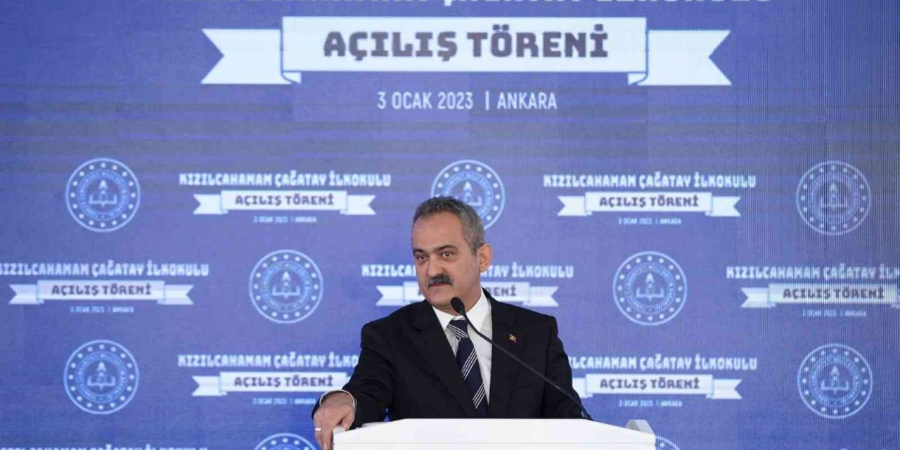 Bakan Özer: "Türkiye Yüzyılı’nın ihtiyaç duyduğu insan kaynağını yetiştirmek için çalışacağız"