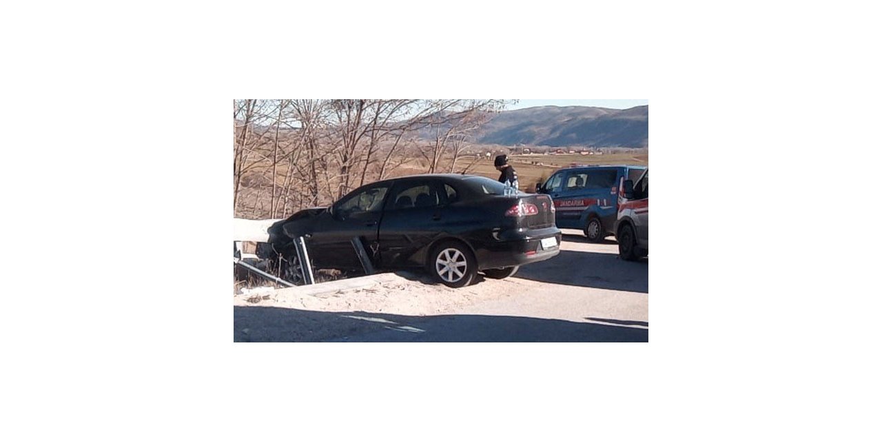 Kontrolden çıkan otomobil bariyere çarptı : 1 yaralı