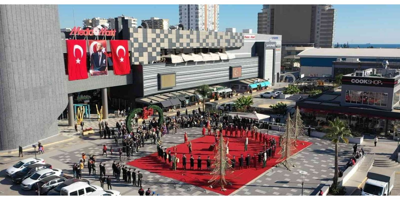 101 yıllık zaferin sesi Sayapark’tan yükseldi