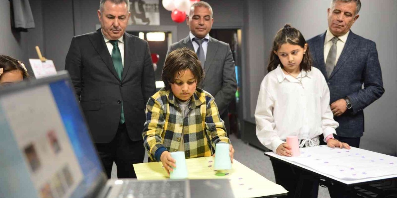 Yüreğir Bilim ve Sanat Merkezi açıldı