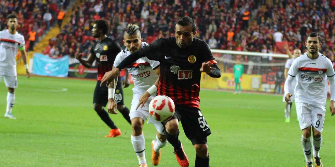 Hürriyet Gücer’den Eskişehirspor için kritik imza