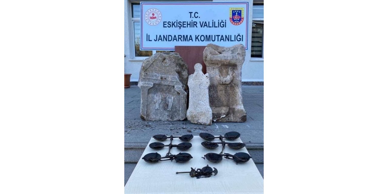 Jandarma ekiplerinden tarihi eser operasyonu