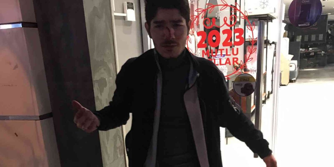 Alkol şişesiyle taksiye binmek isteyince