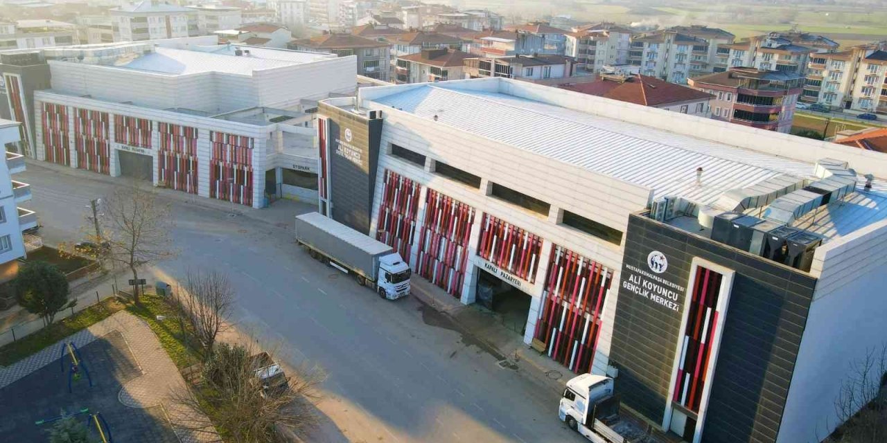 Mustafakemalpaşa’ya dev kütüphane