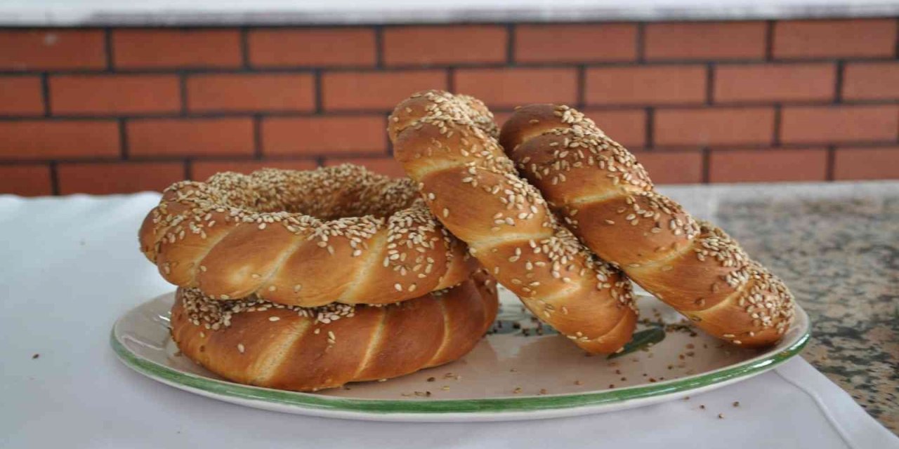 Çine Belediye Meclisi’nden örnek karar:  öğrenciye simit 1 TL