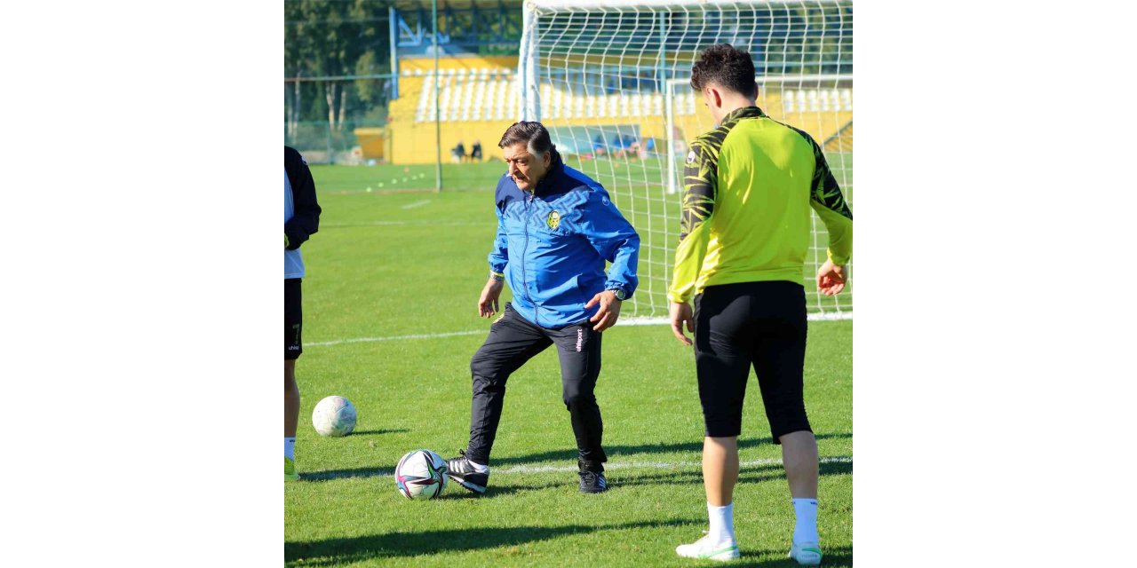 Yeni Malatyaspor ikinci yarı hazırlıklarını sürdürdü