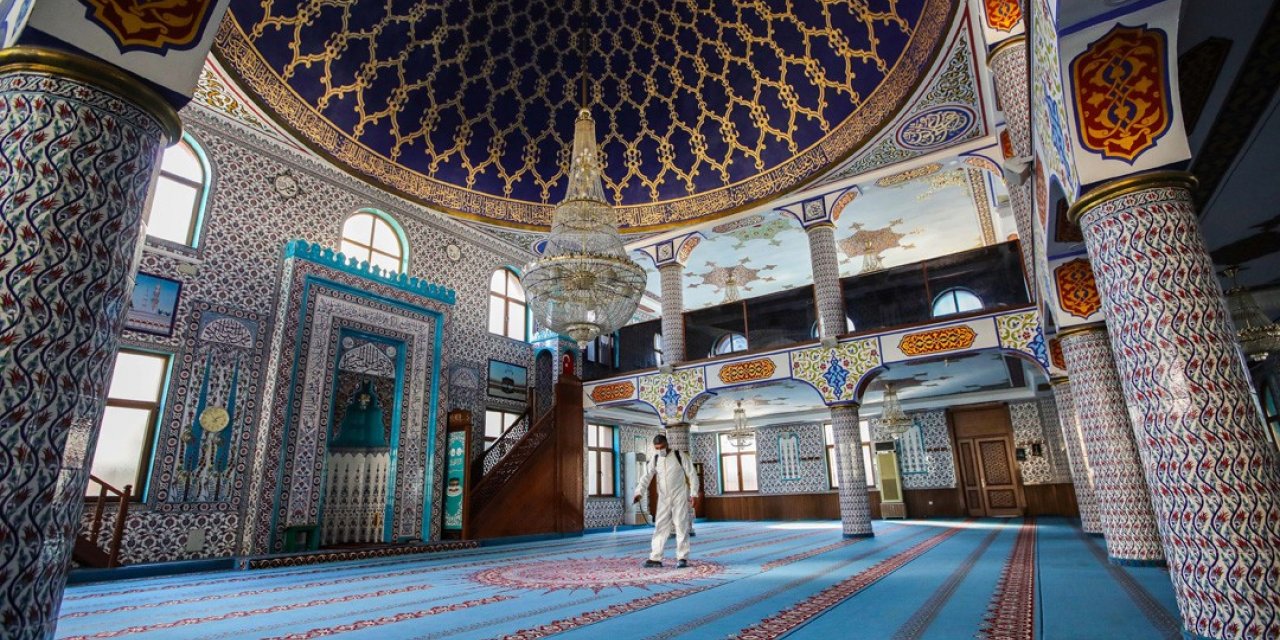 Bayraklı’da hijyen seferberliği