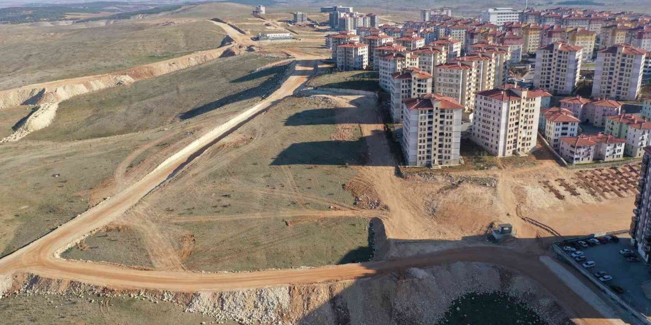 Şehitkamil’de asfalt ve alt yapı soruları çözülüyor