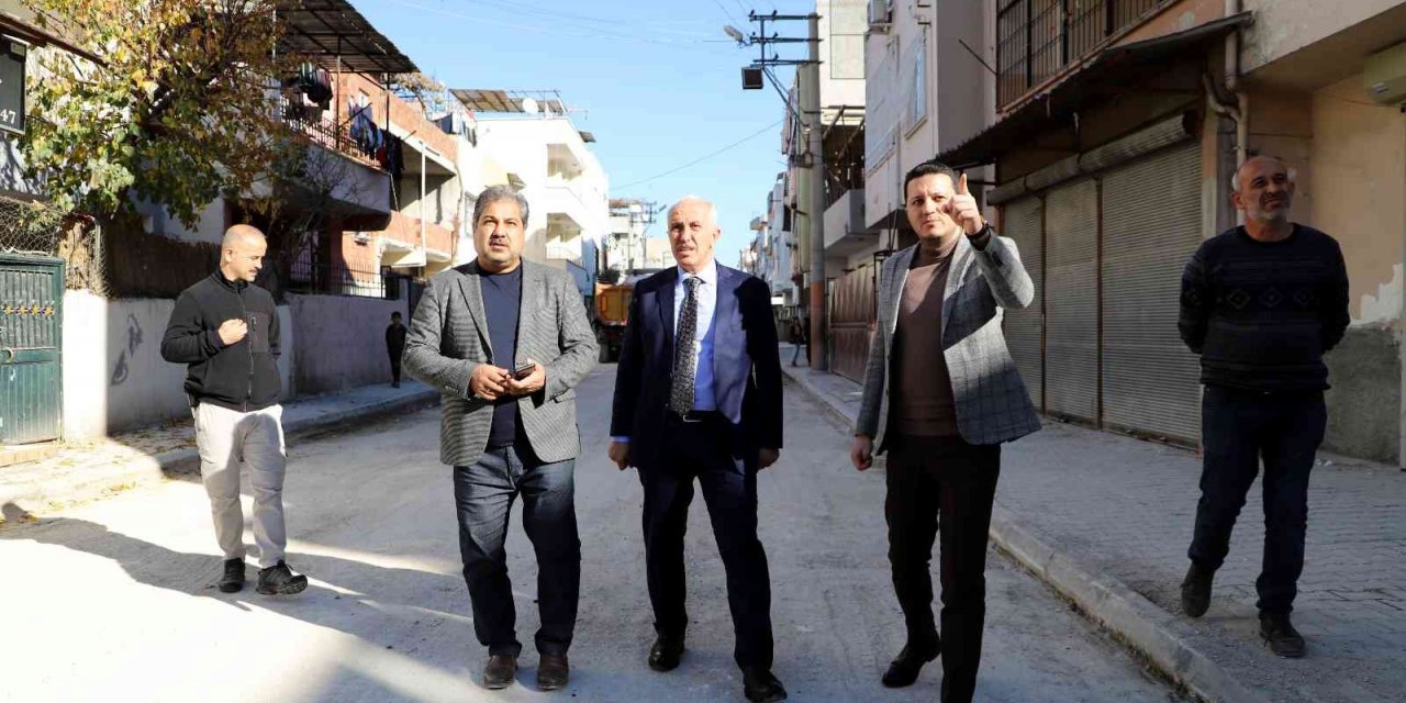 Gültak: "Engellemelere rağmen asfalt serimine başladık"