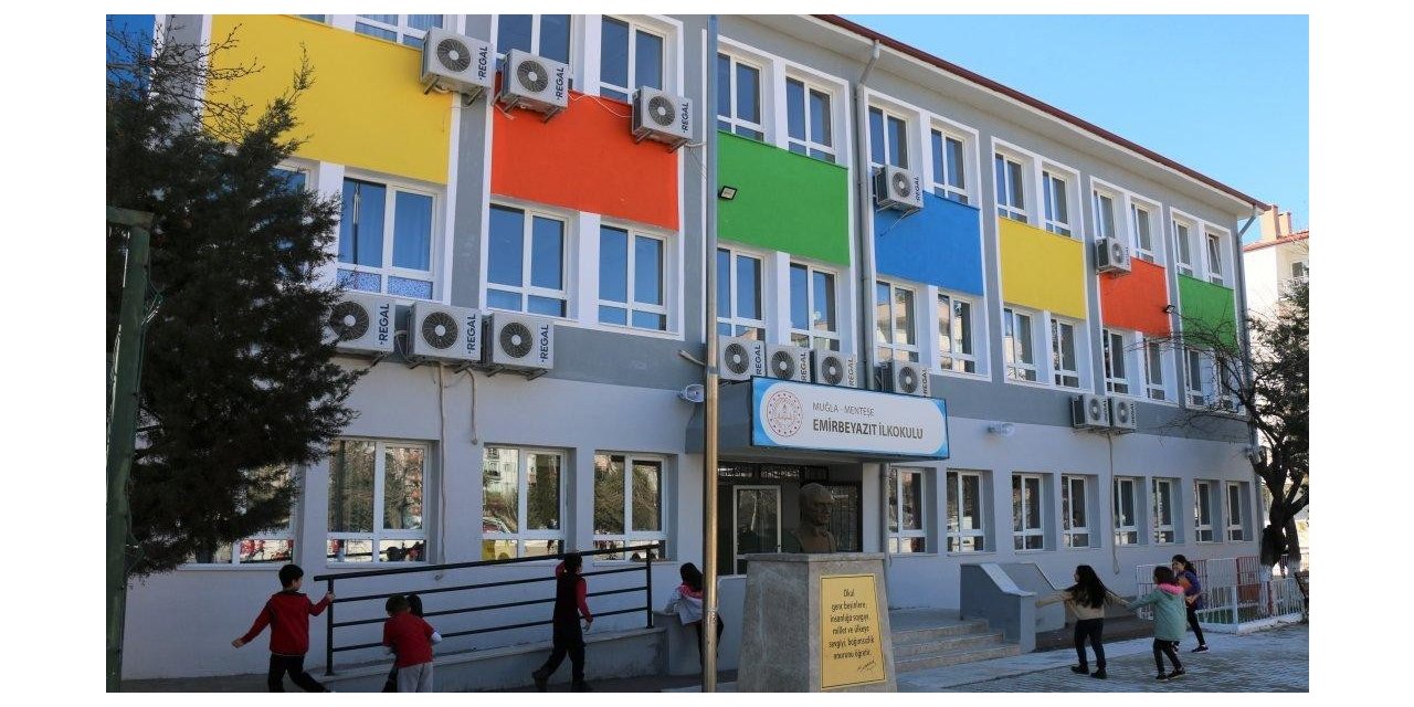 Menteşe Emirbeyazıt İlkokulu öğrencileri yenilenen okullarına kavuştu