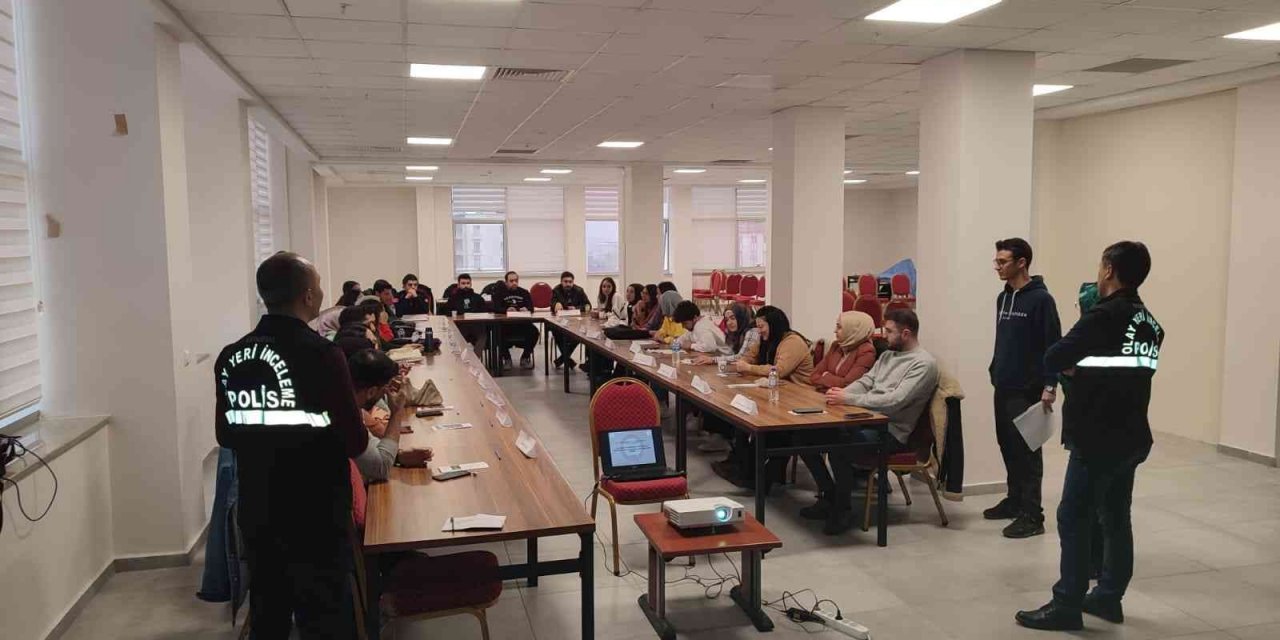 112 Acil Servis personeline "olay yeri" eğitimi