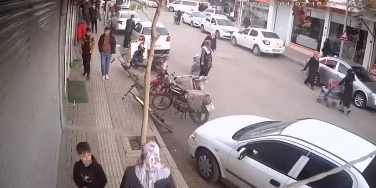 Cansız mankenden yelek çaldı, kameraya yalandı