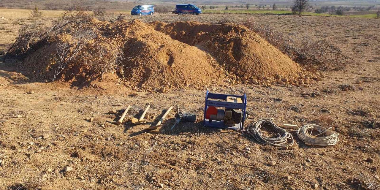 Kolay para kazanma hayaliyle devasa tünel kazdılar