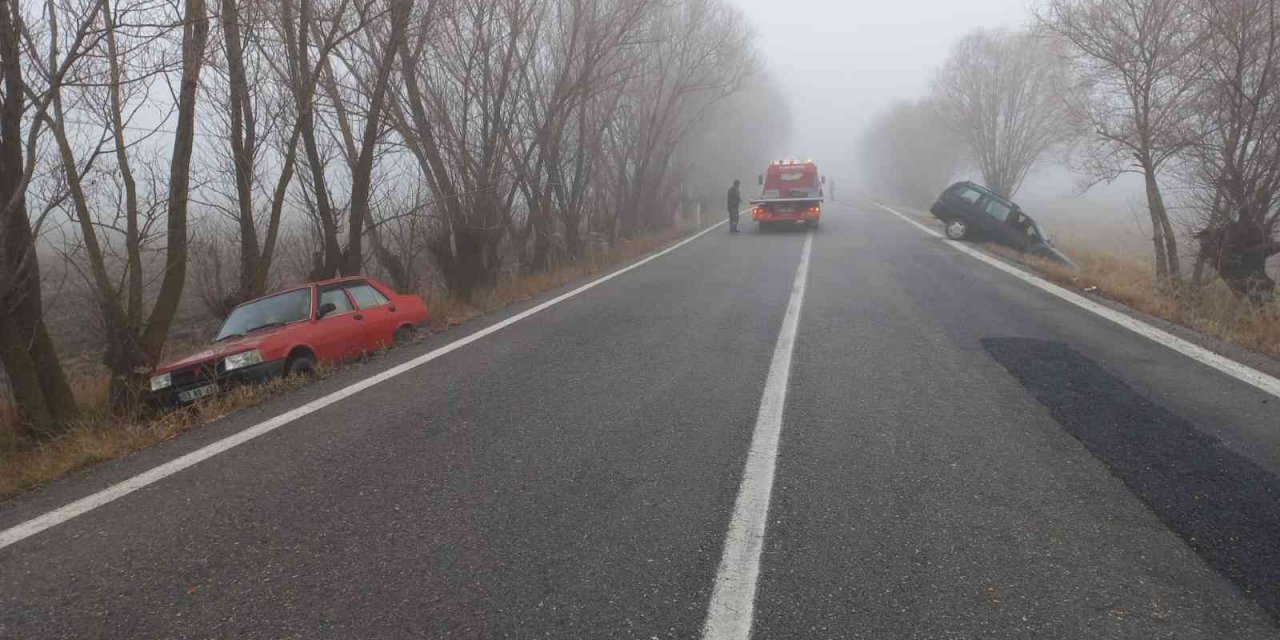 Yoğun sis ve buzlanma kazaya neden oldu