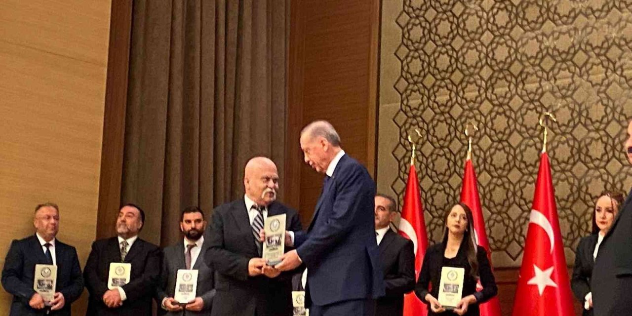 Cumhurbaşkanı Erdoğan’dan Erol Maraş’a gururlandıran ödül