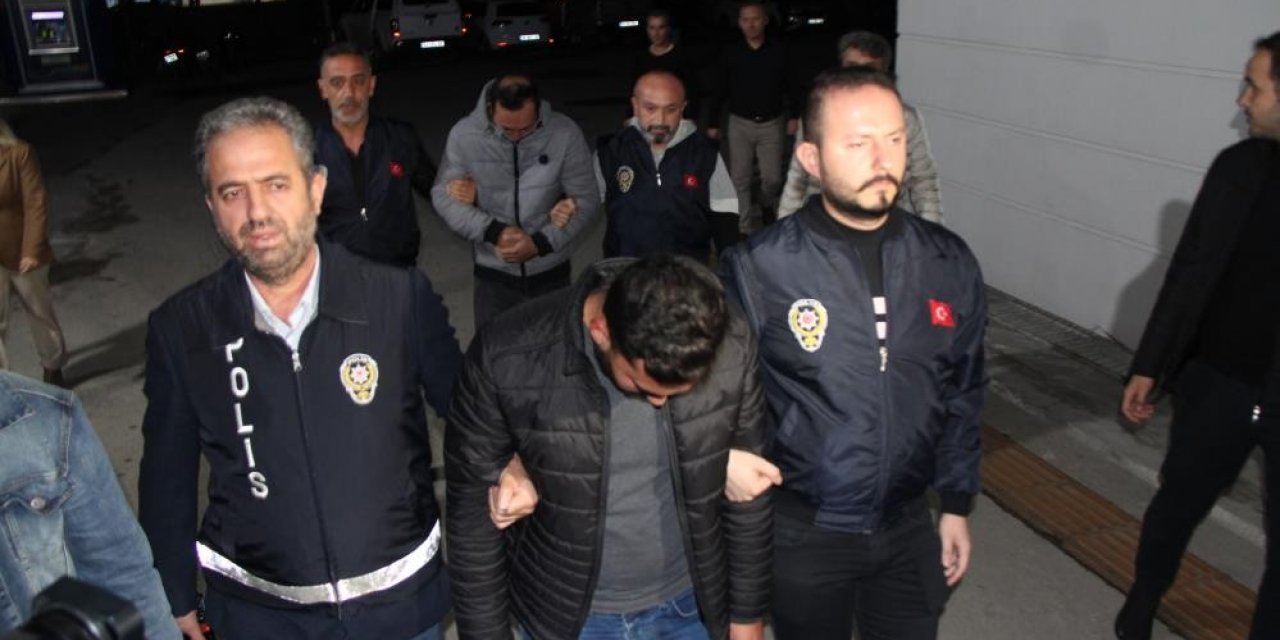 Üniversiteli kızlara içi su dolu balon atan şahıslar hakim karşısında