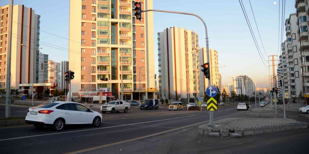 Diyarbakır’da sinyalizasyon sistemi ile kavşaklar daha güvenli